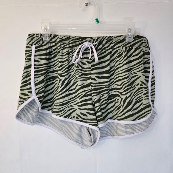 NO Boundaries Women's Zebra Print Shorts, Size L/G - Picture 1 of 3